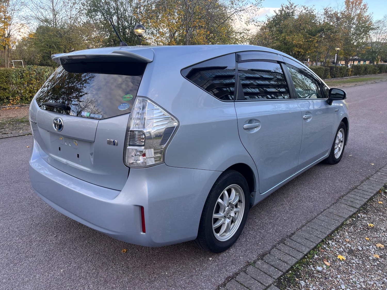 Used Toyota Prius+ for sale - 76476441: Photo 24