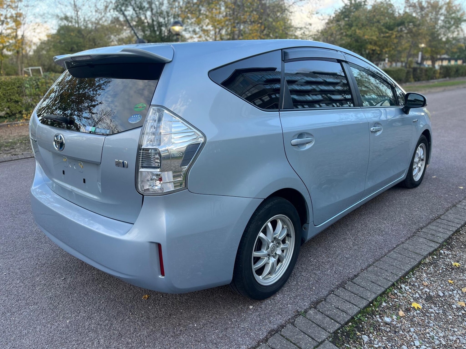 Used Toyota Prius+ for sale - 76476441: Photo 25