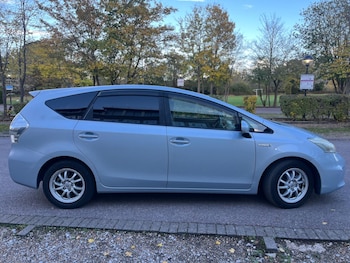Used Toyota Prius+ 2013 for sale - 76476441: Photo