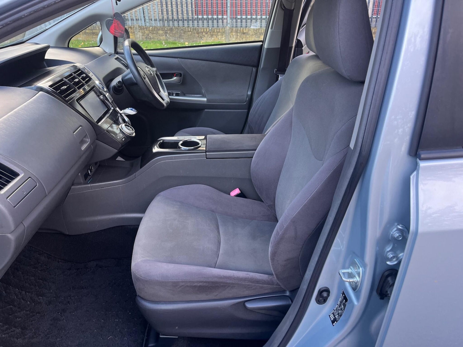 Used Toyota Prius+ for sale - 76476441: Photo 9