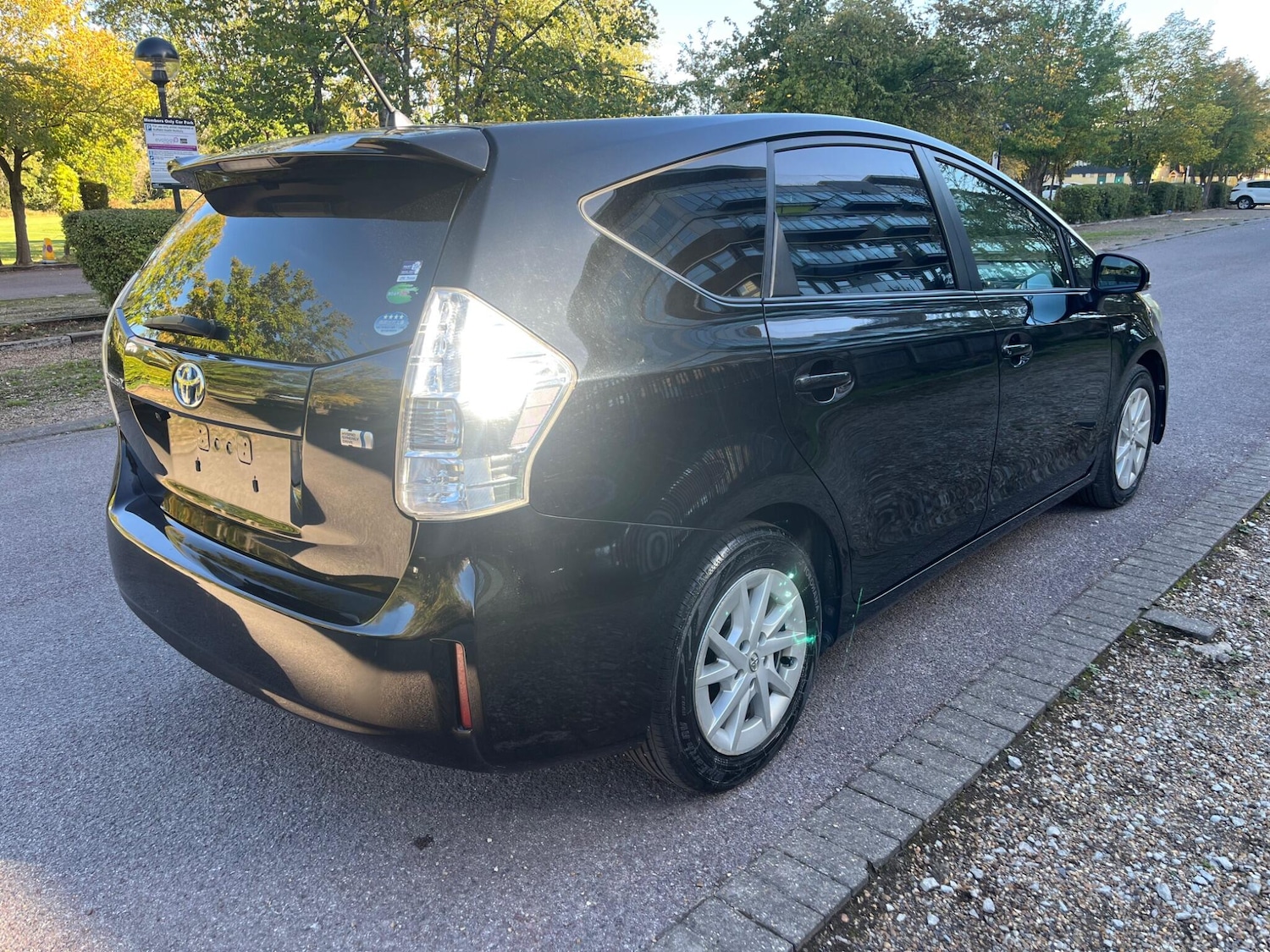 Used Toyota Prius+ for sale - 76432247: Photo 39