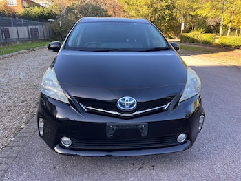 Used Toyota Prius+ 2012 for sale - 76432247: Photo