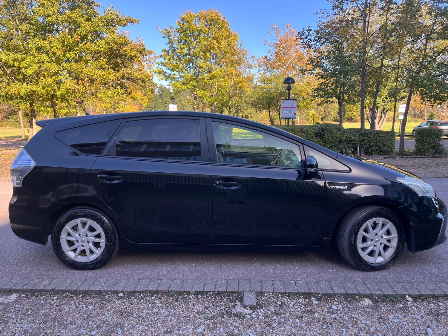 Used Toyota Prius+ for sale - 76432247: Photo 50