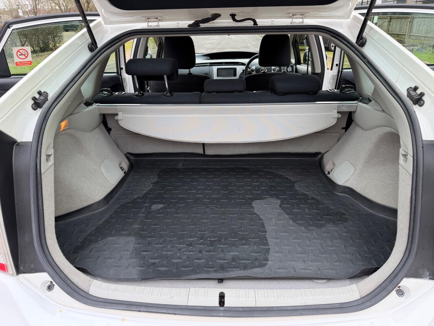 Used Toyota Prius 2019 for sale - 77496818: Photo 9