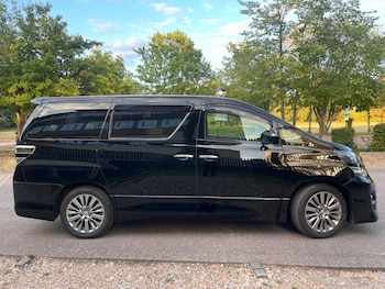 Used Toyota Vellfire 2013 for sale - 75614043: Photo