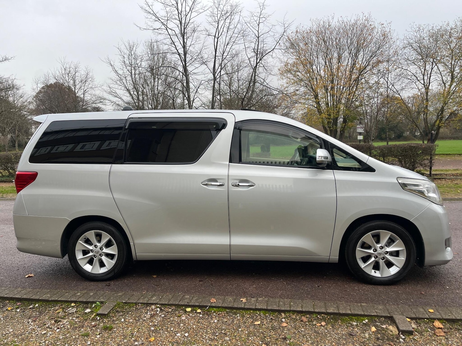 Used Toyota Alphard for sale - 77021153: Photo 16