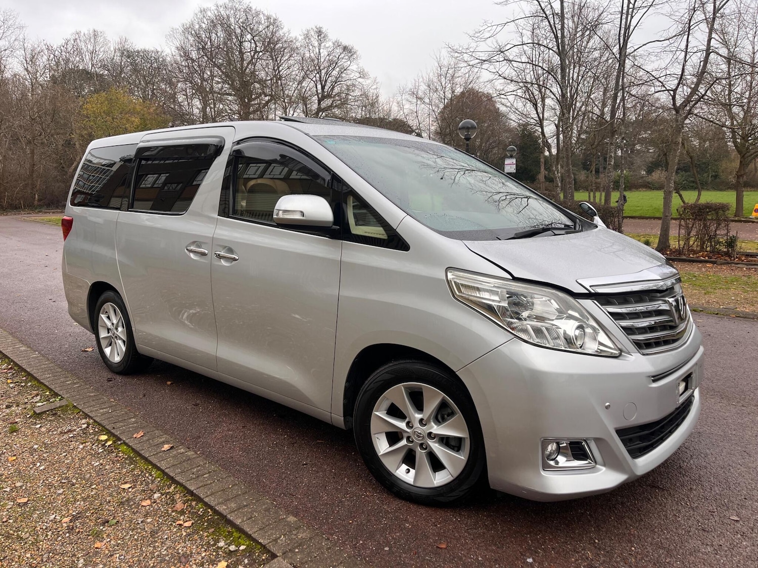 Used Toyota Alphard for sale - 77021153: Photo 3