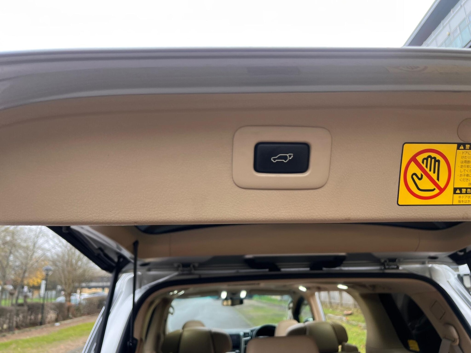 Used Toyota Alphard for sale - 77021153: Photo 31