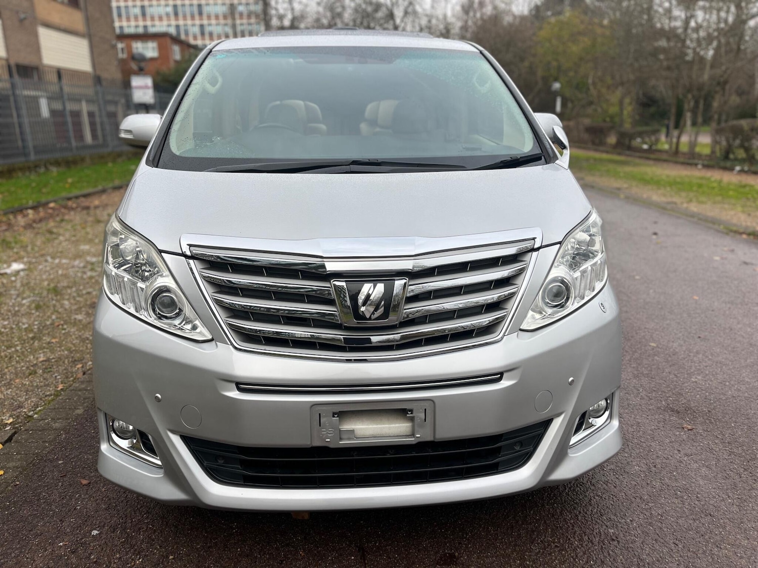 Used Toyota Alphard for sale - 77021153: Photo 4