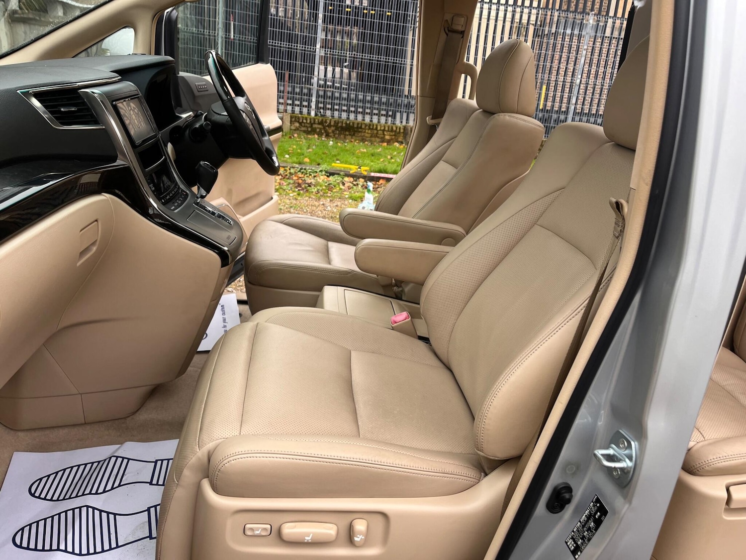 Used Toyota Alphard for sale - 77021153: Photo 43