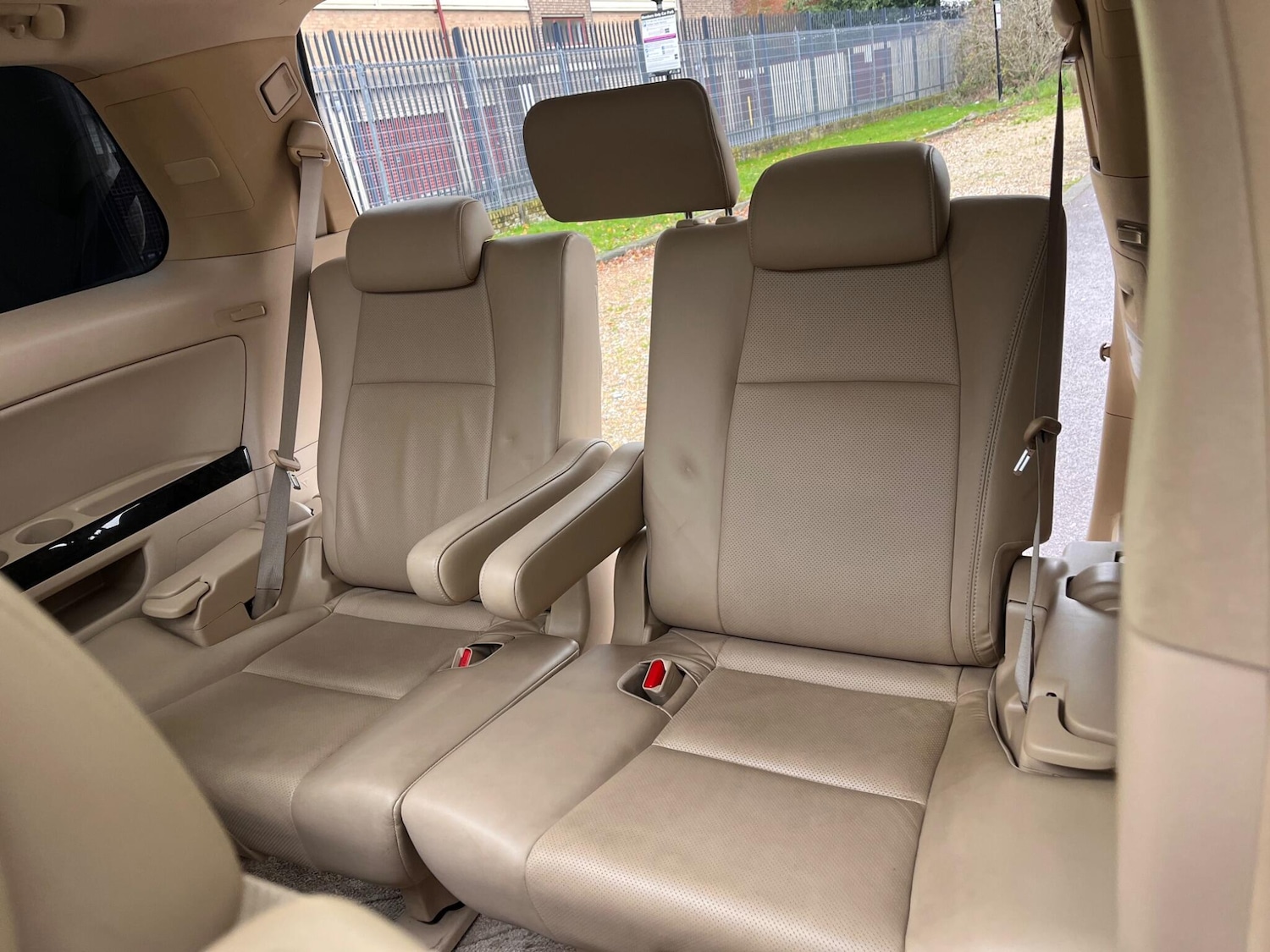 Used Toyota Alphard for sale - 77021153: Photo 9