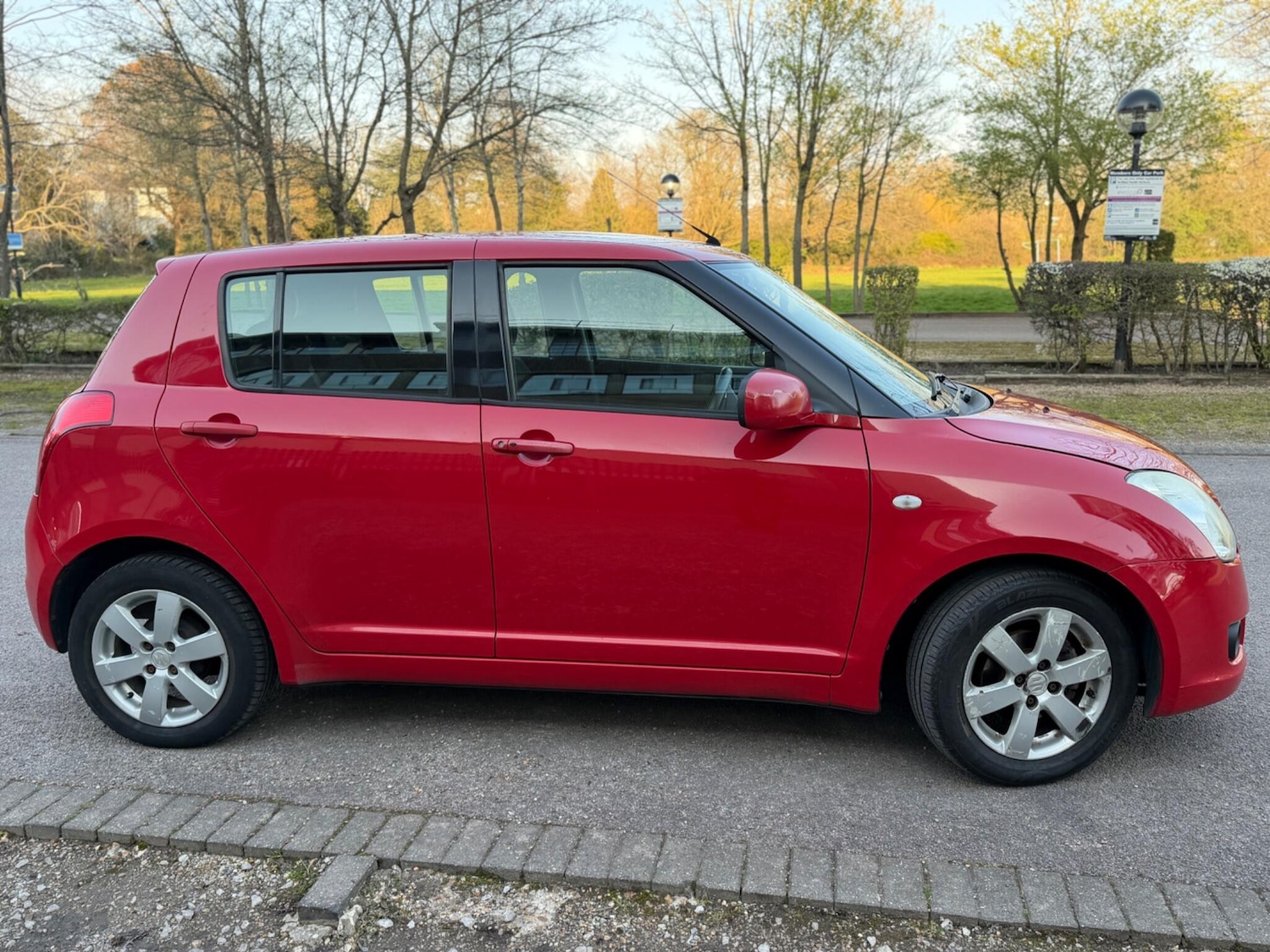 Used Suzuki Swift 2008 for sale - 77957269: Photo 2