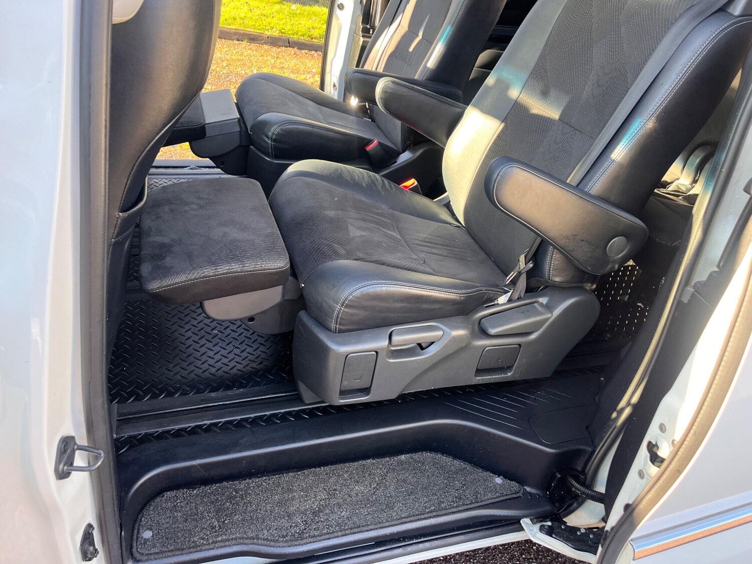 Used Toyota Estima 2025 for sale - 77427577: Photo 30