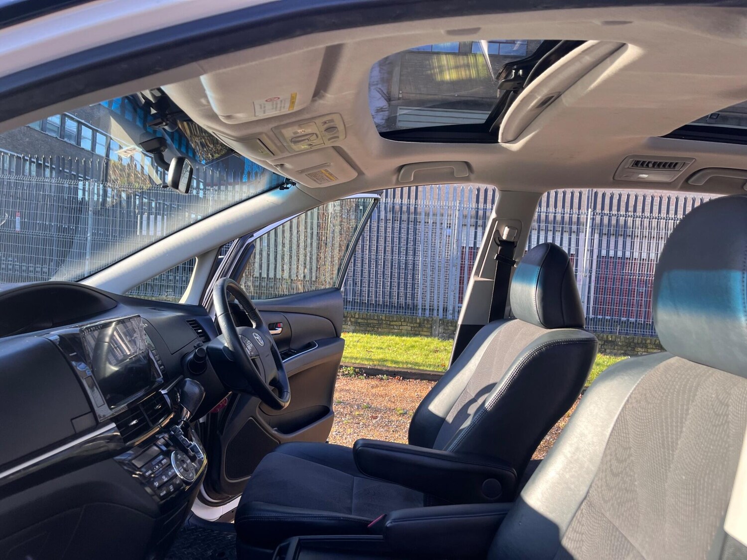 Used Toyota Estima 2025 for sale - 77427577: Photo 34