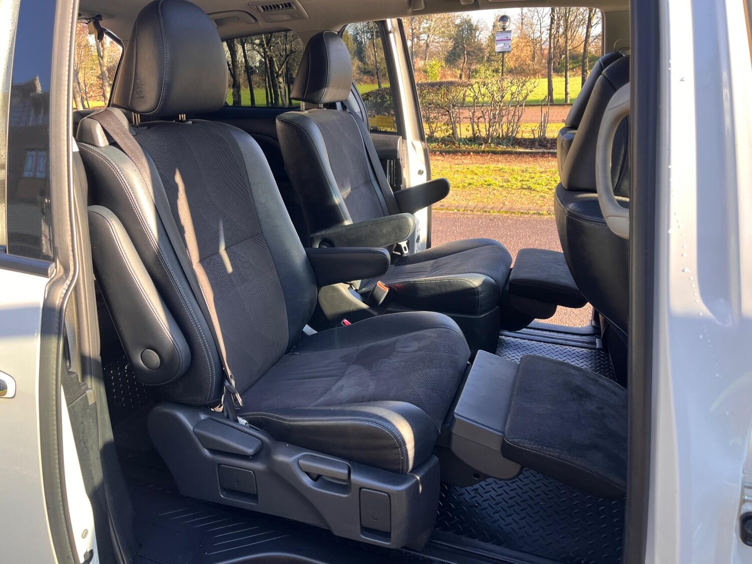 Used Toyota Estima 2025 for sale - 77427577: Photo 44