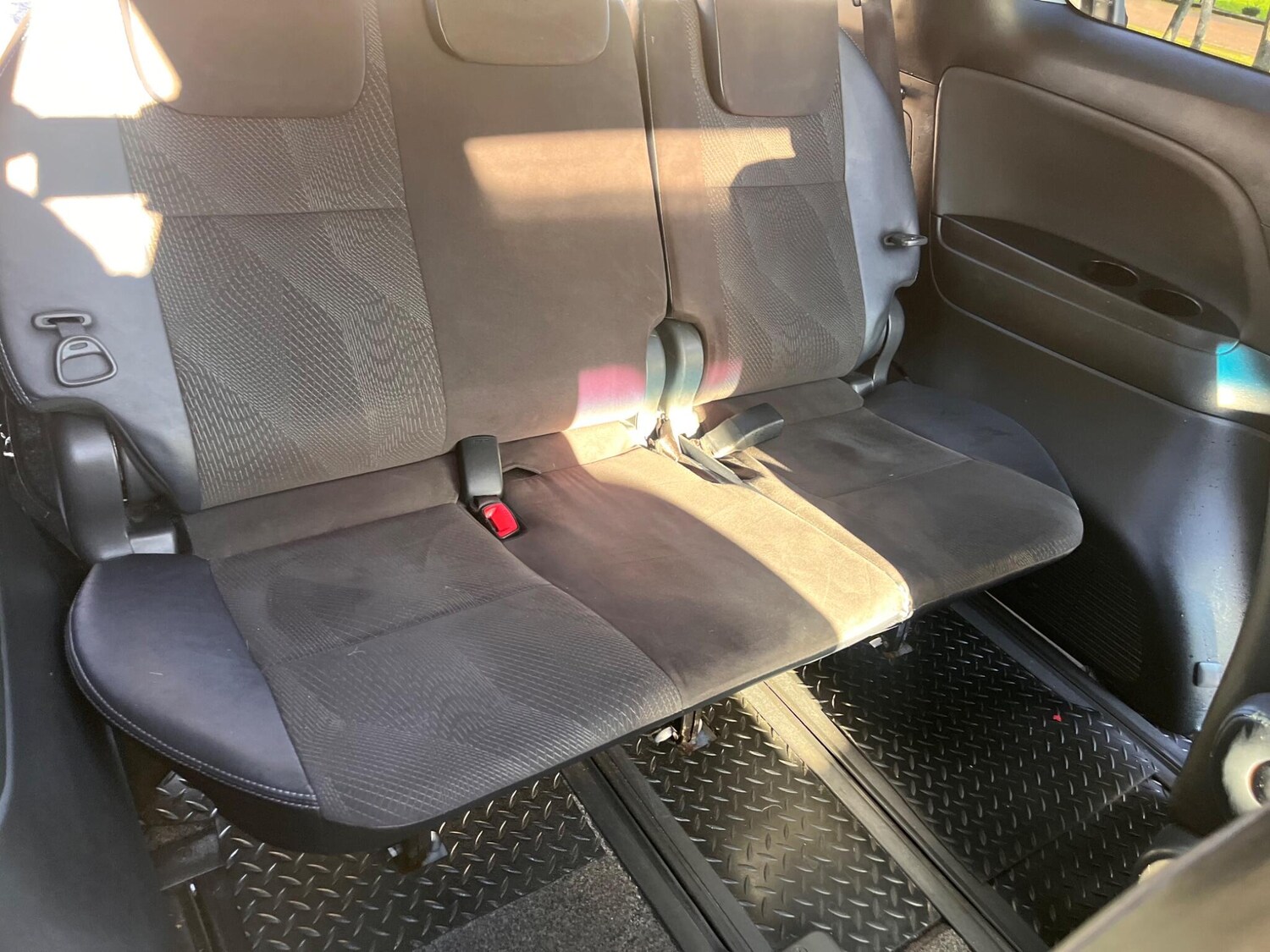 Used Toyota Estima 2025 for sale - 77427577: Photo 47