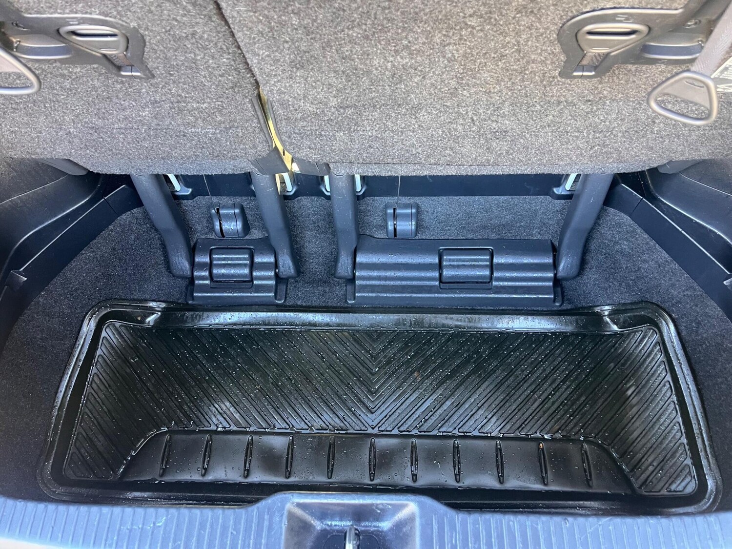 Used Toyota Estima 2025 for sale - 77427577: Photo 9