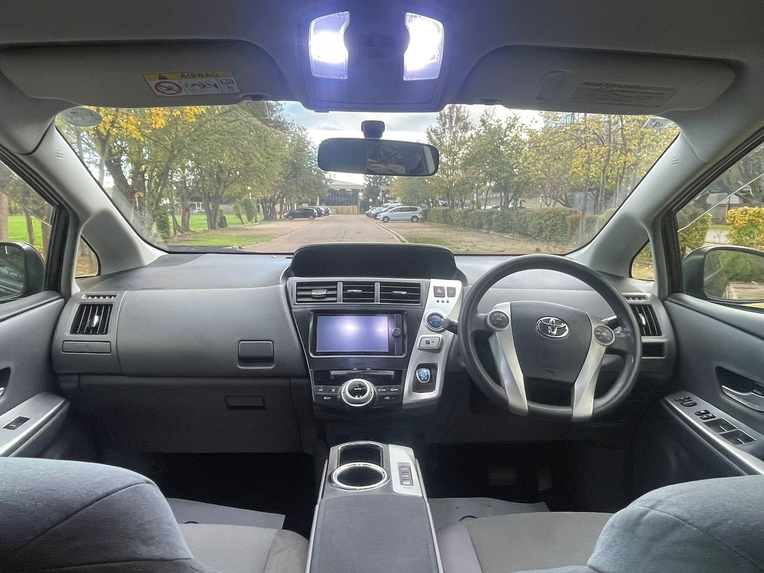 Used Toyota Prius+ for sale - 76457943: Photo 14