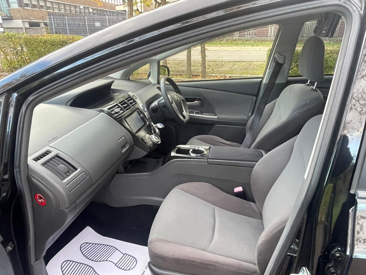 Used Toyota Prius+ for sale - 76457943: Photo 7