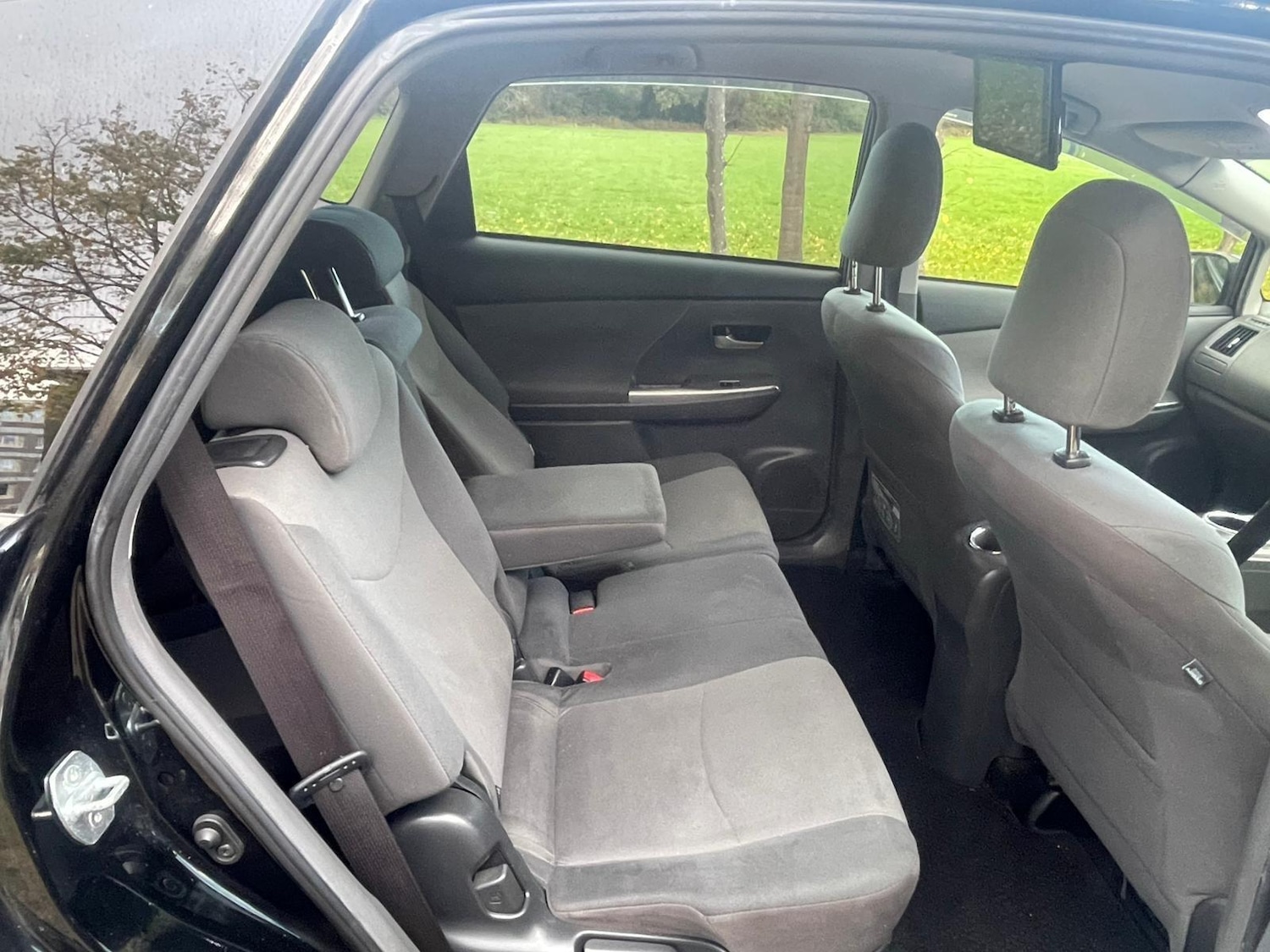 Used Toyota Prius+ for sale - 76457943: Photo 9