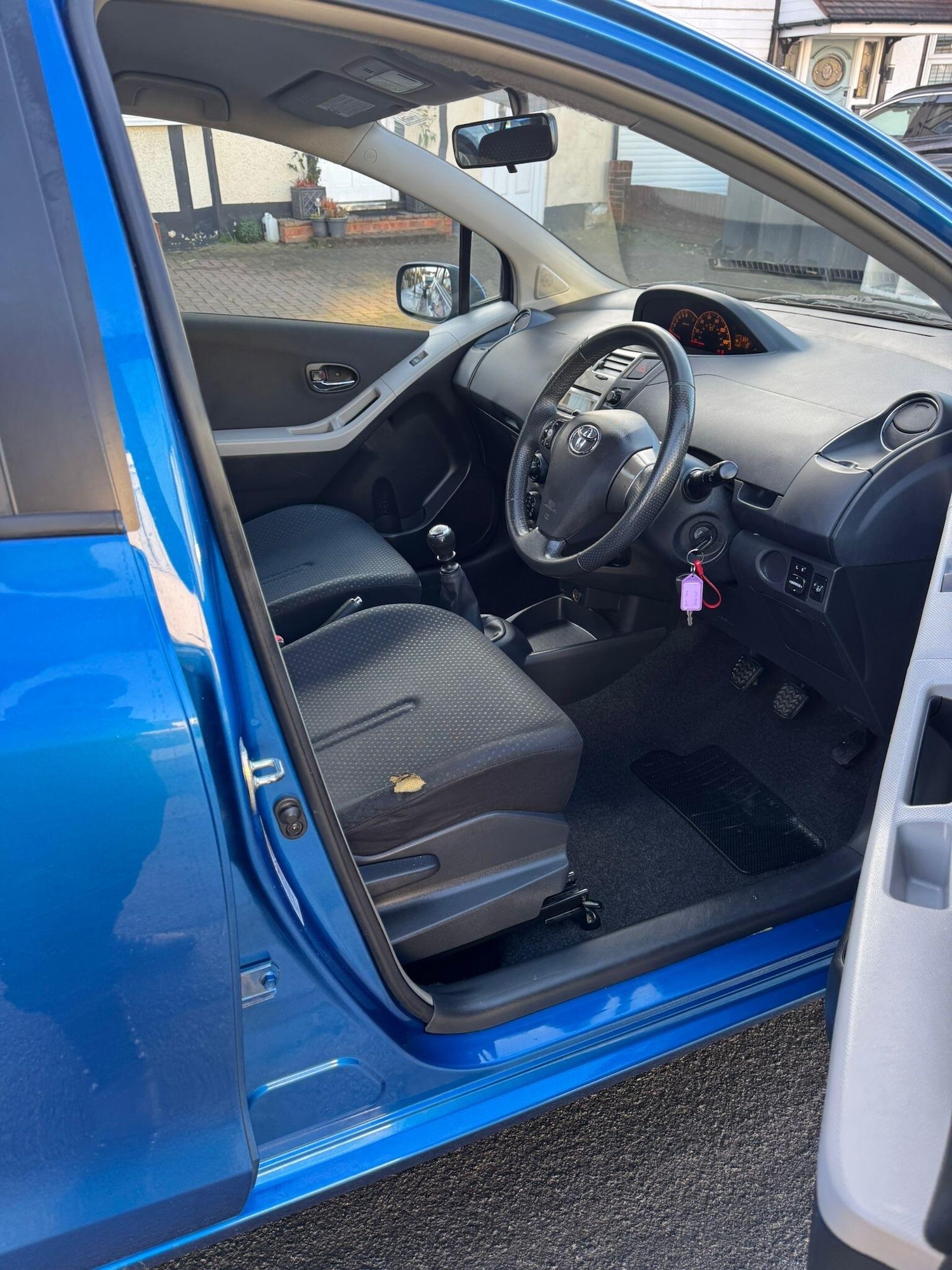 Used Toyota Yaris 2010 for sale - 77351958: Photo 10