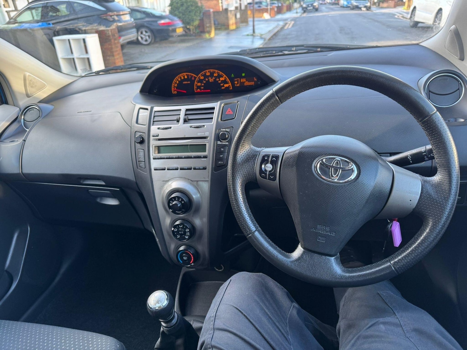 Used Toyota Yaris 2010 for sale - 77351958: Photo 16