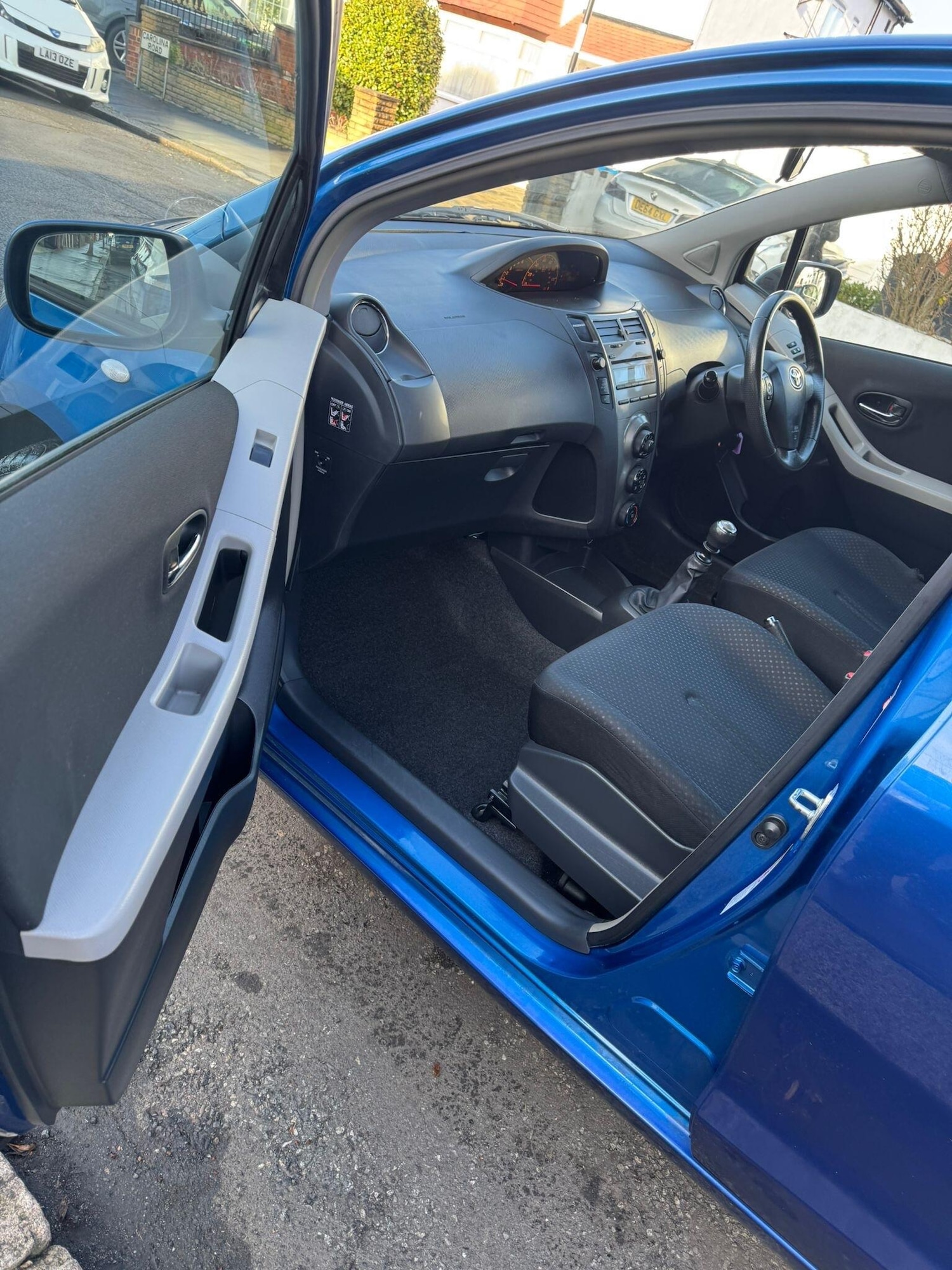 Used Toyota Yaris 2010 for sale - 77351958: Photo 19