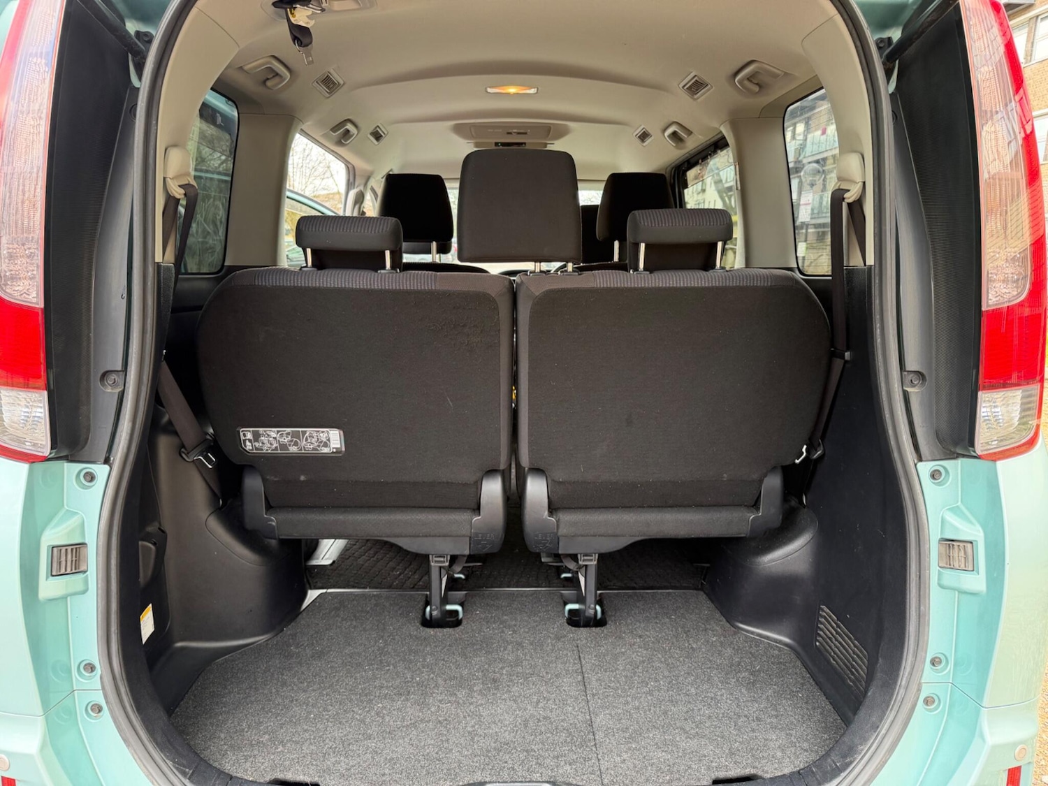 Used Toyota Voxy for sale - 77659067: Photo 11