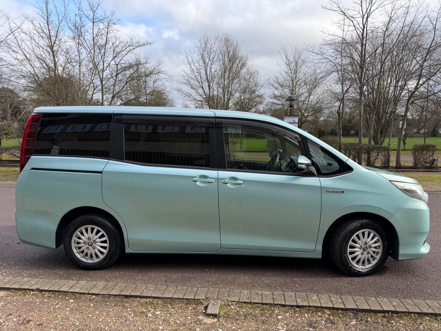 Used Toyota Voxy for sale - 77659067: Photo 22