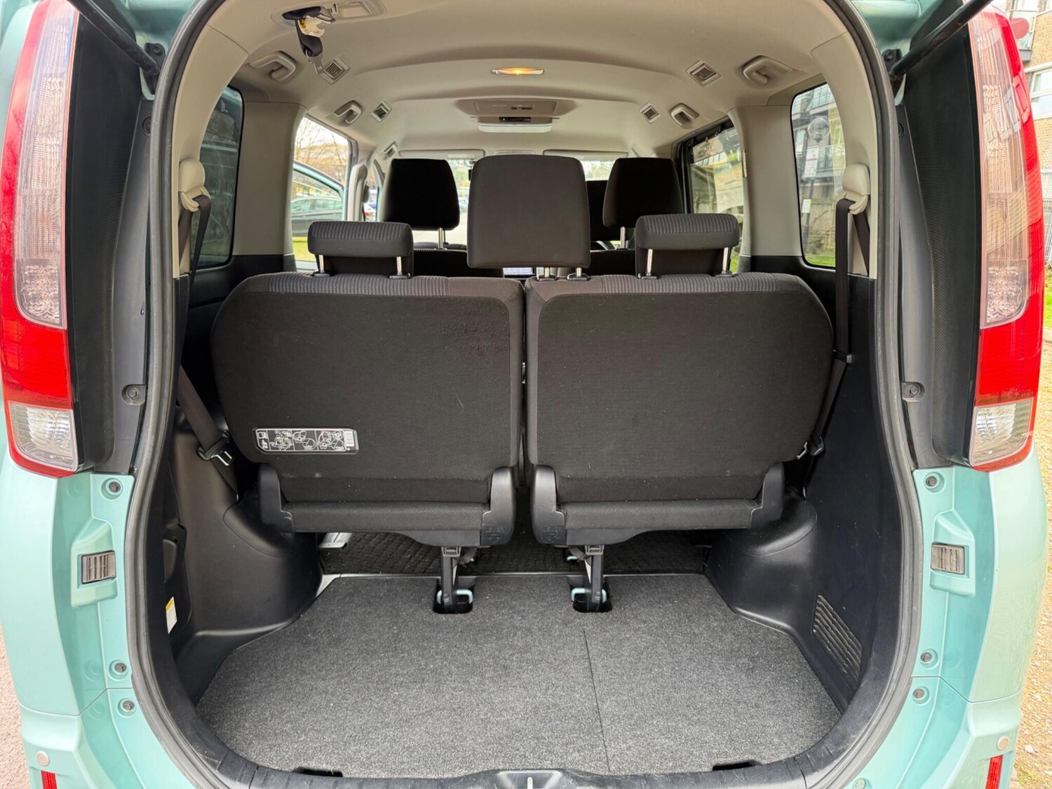 Used Toyota Voxy for sale - 77659067: Photo 29