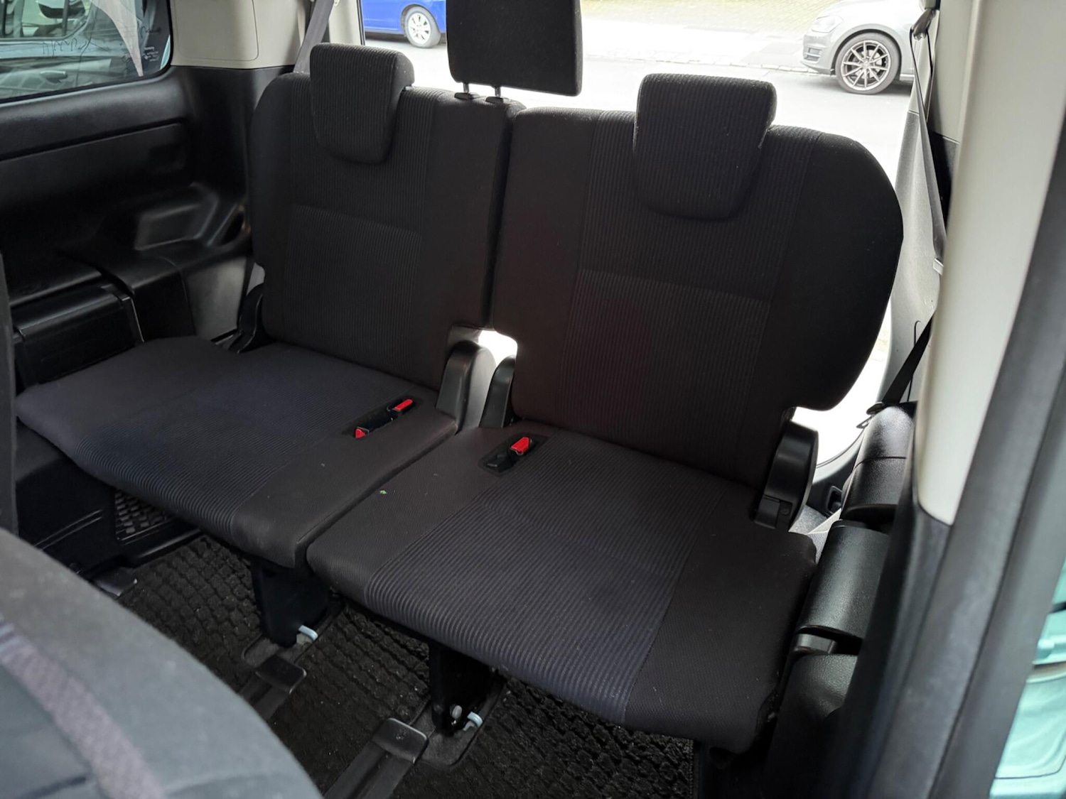 Used Toyota Voxy for sale - 77659067: Photo 38