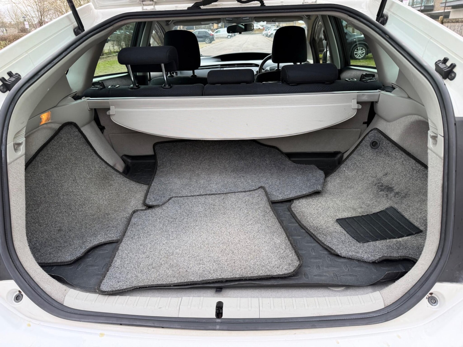 Used Toyota Prius 2019 for sale - 77993665: Photo 10