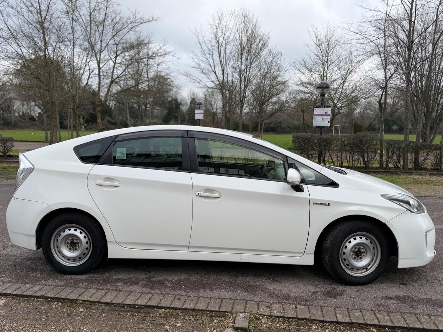 Used Toyota Prius 2019 for sale - 77993665: Photo 3
