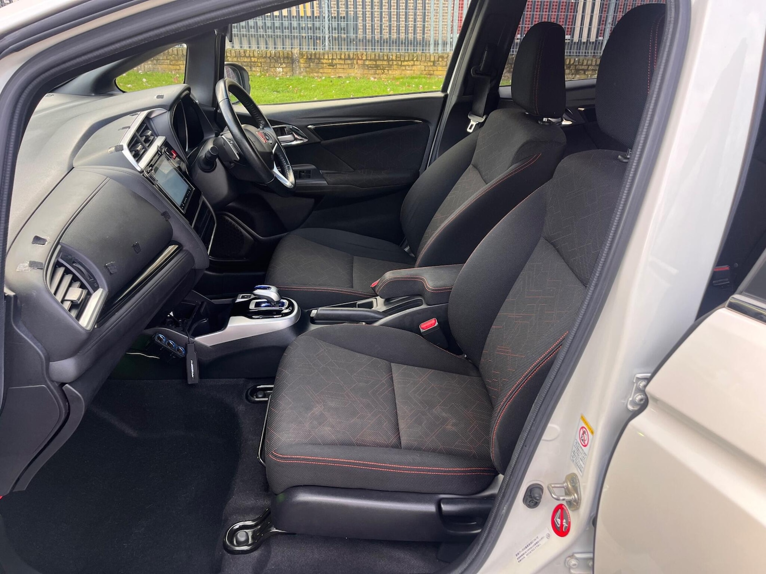 Used Honda Fit for sale - 76671545: Photo 24