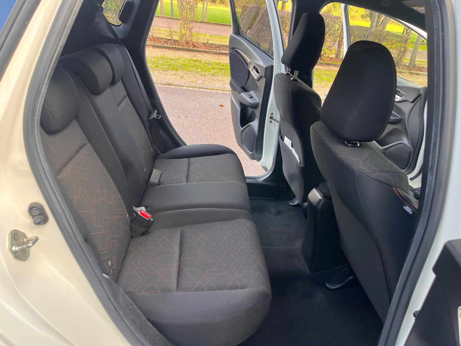 Used Honda Fit for sale - 76671545: Photo 7