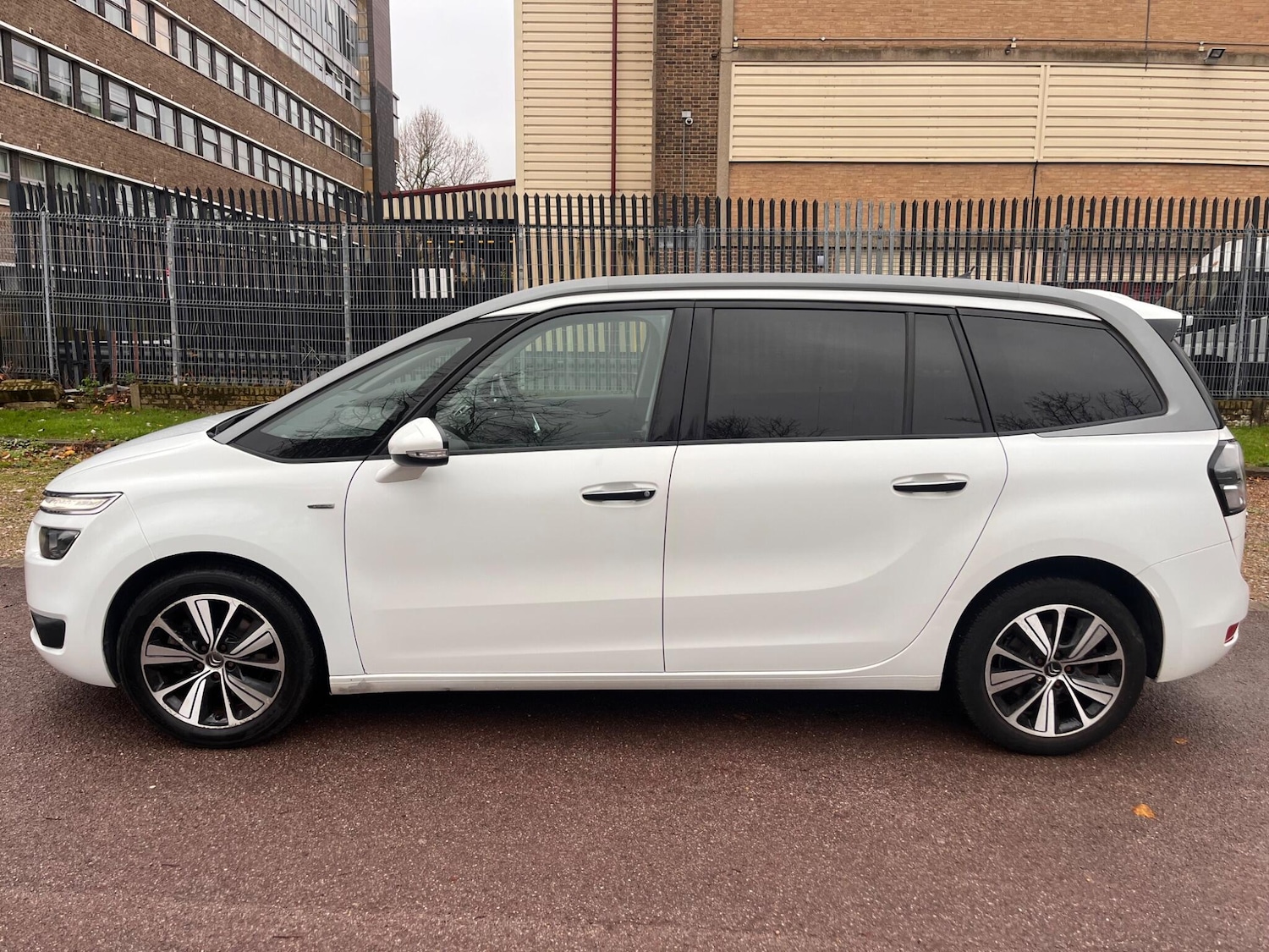 Used Citroen C4 Grand Picasso 2014 for sale - 76592300: Photo 23