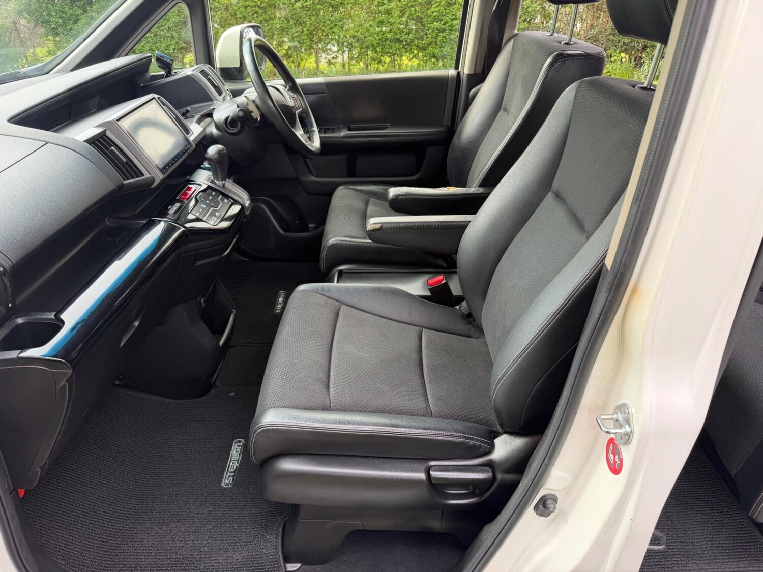 Used Honda Stepwagon for sale - 78214828: Photo 14