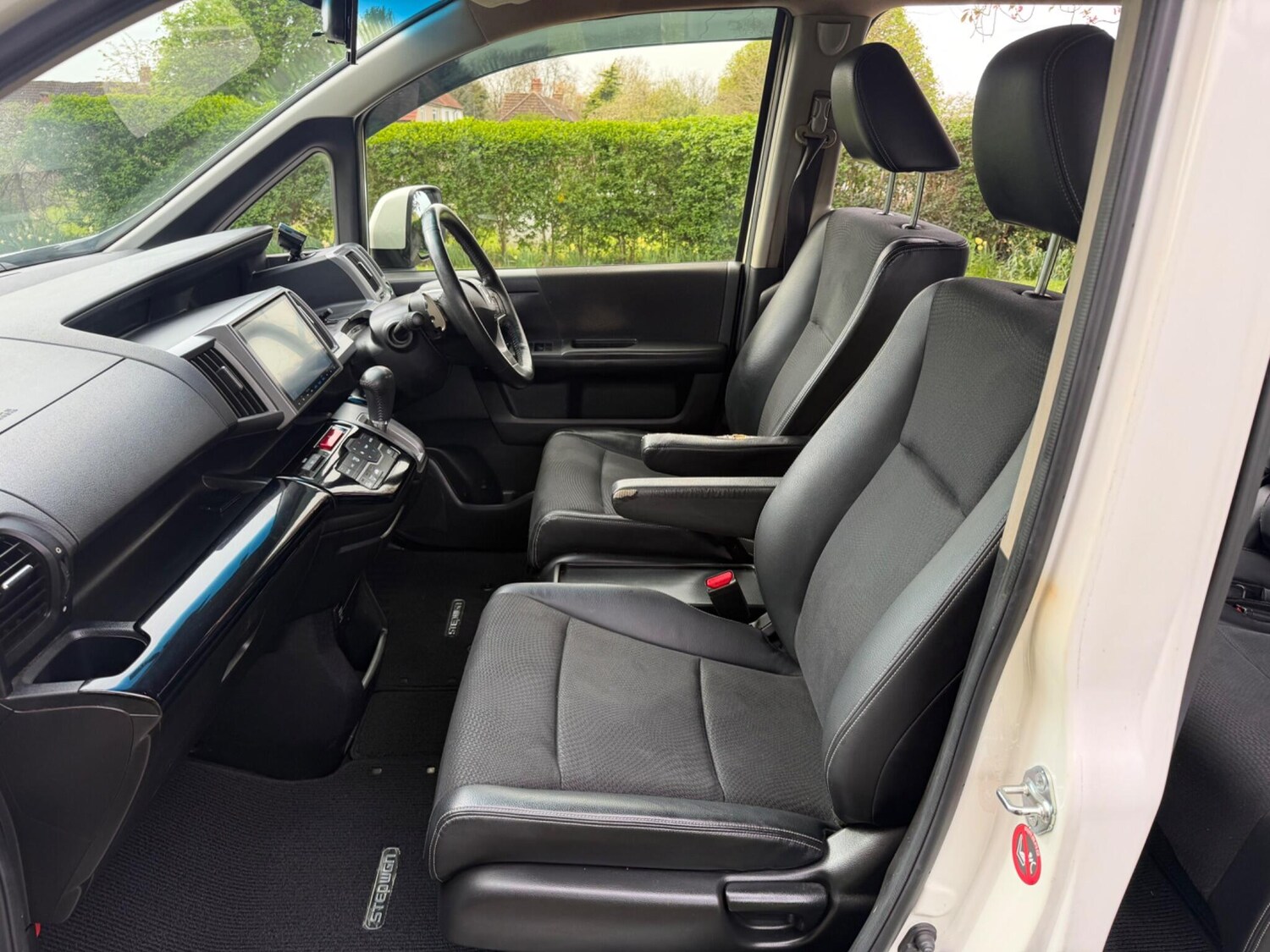 Used Honda Stepwagon for sale - 78214828: Photo 16