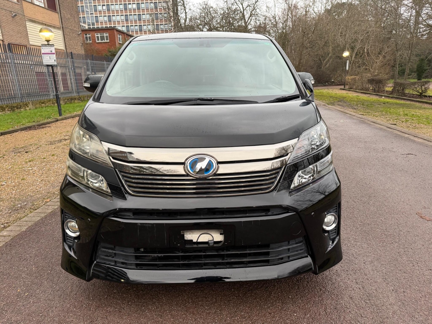 Used Toyota Vellfire for sale - 77410879: Photo 2