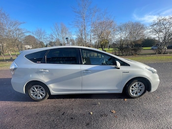 Used Toyota Prius+ 2014 for sale - 77015972: Photo