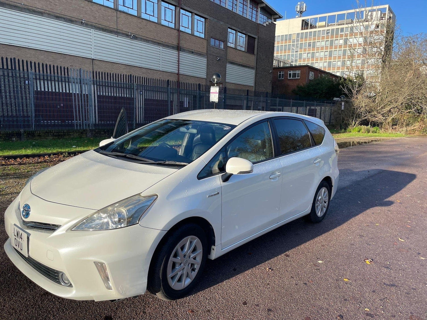 Used Toyota Prius 2025 for sale - 77015972: Photo 2