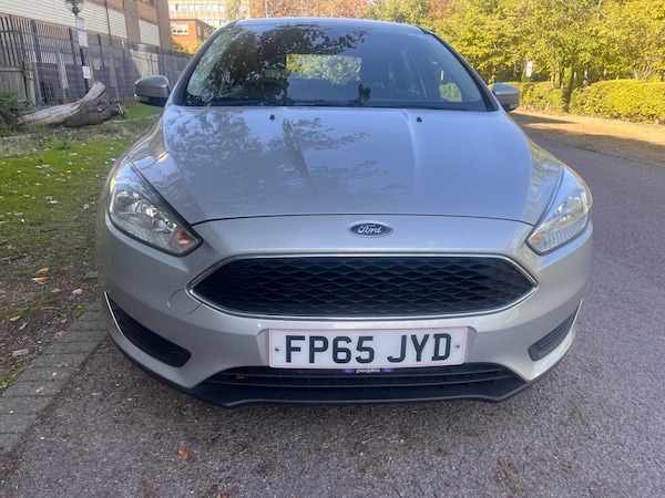 Used Ford Focus 2015 for sale - 76013727: Photo 2