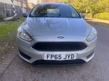 Used Ford Focus 2015 for sale - 76013727: Photo 2