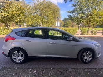 Used Ford Focus 2015 for sale - 76013727: Photo 4