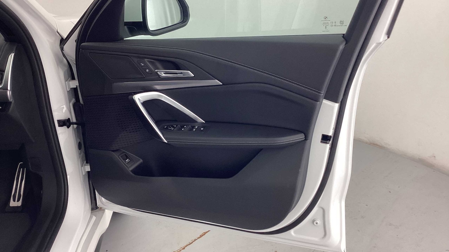 Used BMW iX1 2025 for sale - 77232906: Photo 17