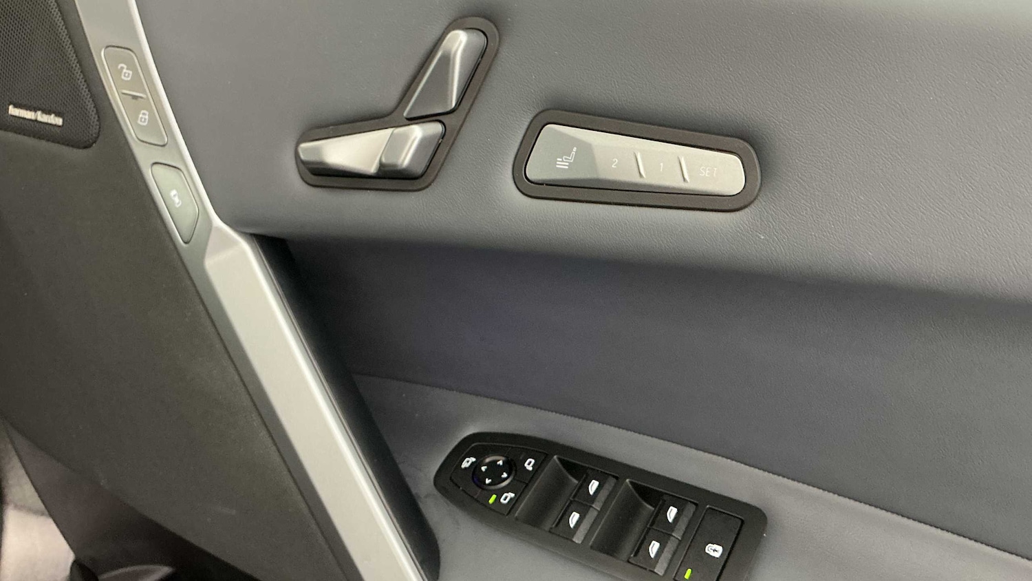 Used BMW iX 2025 for sale - 76141804: Photo 17