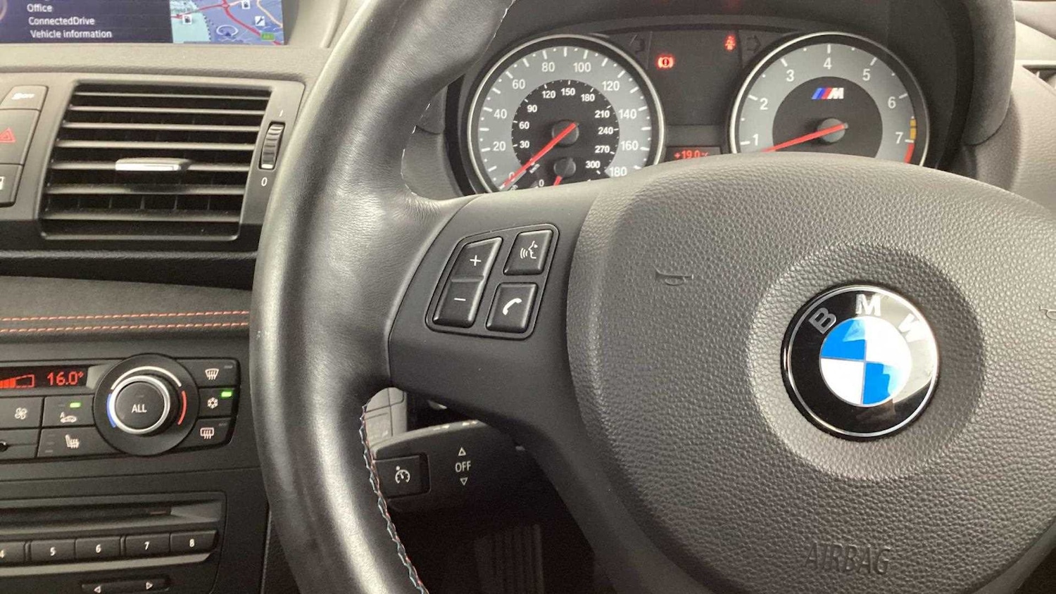 Used BMW 1 Series 2011 for sale - 76902275: Photo 28