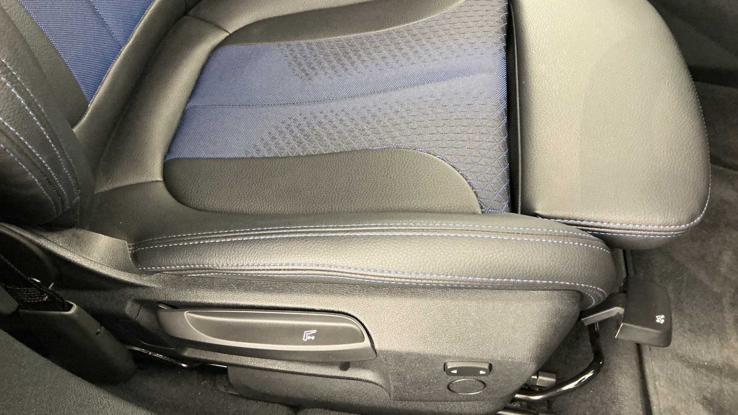 Used BMW 1 Series 2024 for sale - 76218404: Photo 20