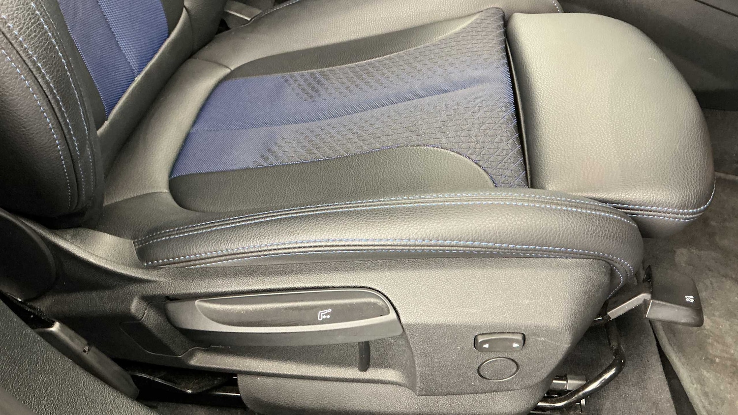 Used BMW 1 Series 2023 for sale - 76889862: Photo 20