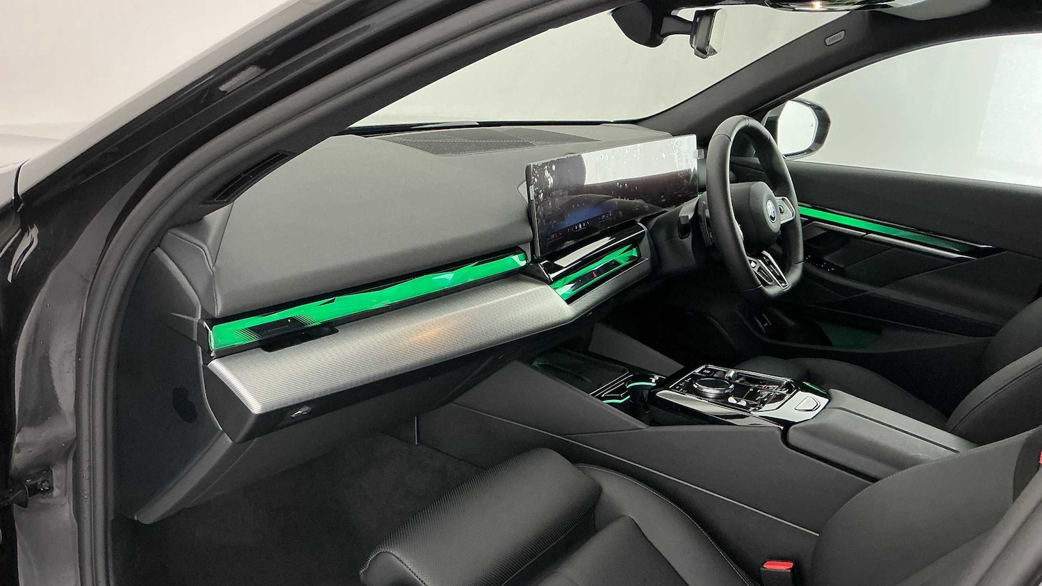 Used BMW 5 Series 2025 for sale - 76610503: Photo 7